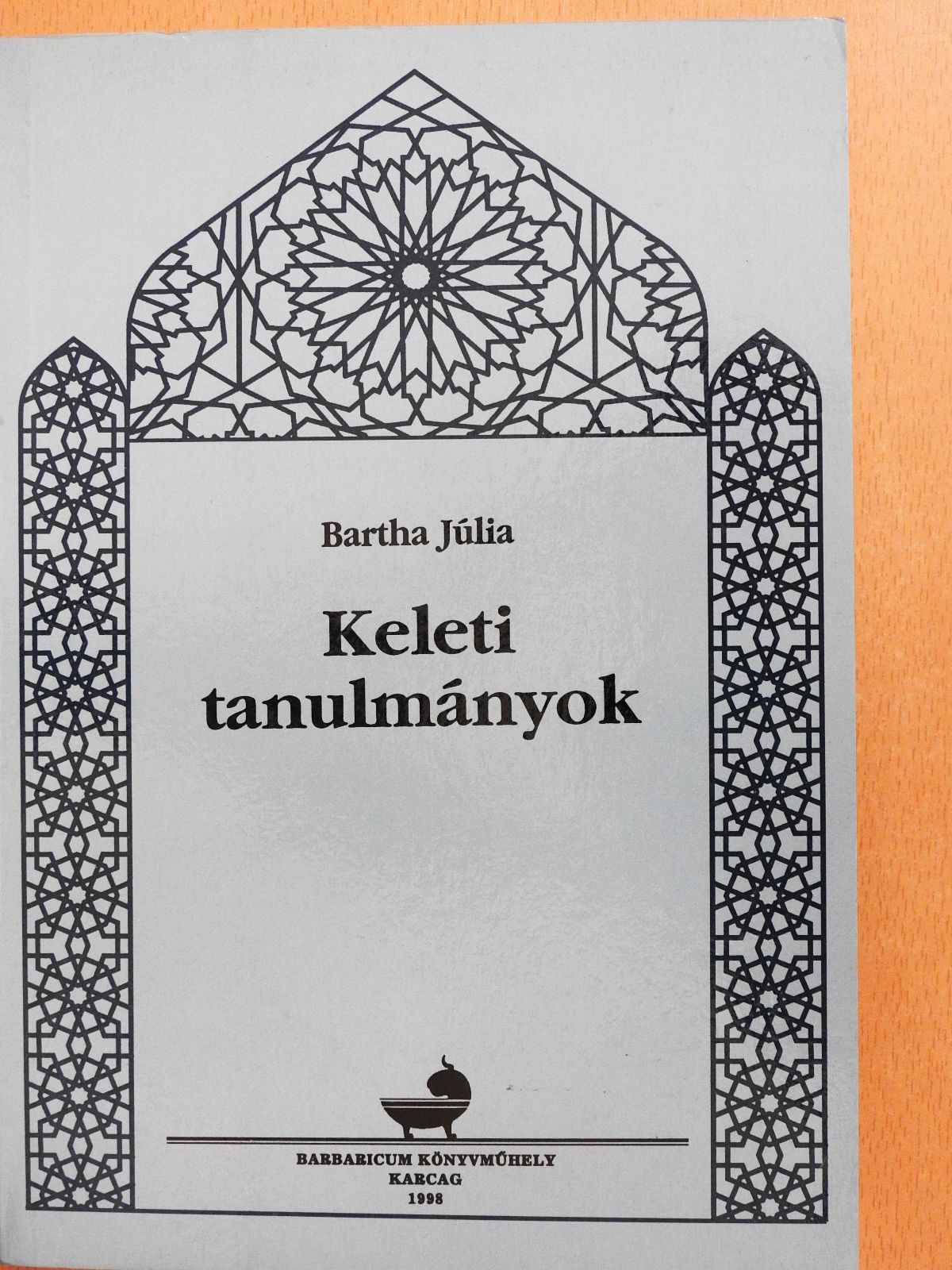 Bartha Júlia - Keleti tanulmányok (dedikált példány) [antikvár]