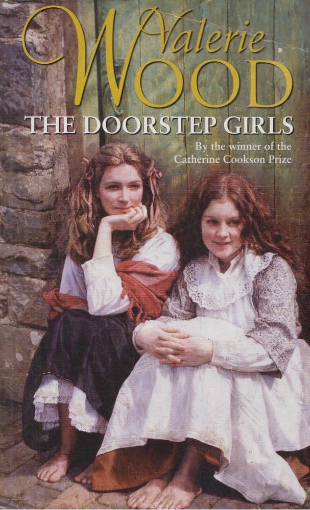 Valerie Wood - The Doorstep Girls [antikvár]