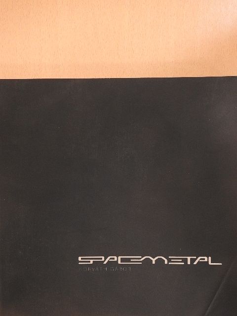 Fekete Viktória - Spacemetal [antikvár]