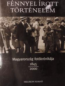 Baji Etelka - Fénnyel írott történelem [antikvár]