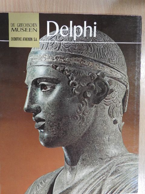 Manolis Andronicos - Die Griechischen Museen Delphi [antikvár]