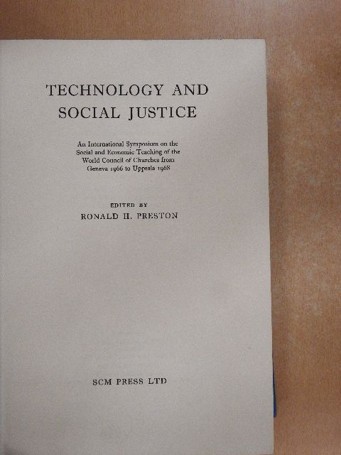 Edward Duff - Technology and Social Justice  [antikvár]