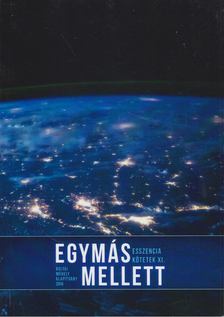 Komlósi Réka - Egymás mellett [antikvár]