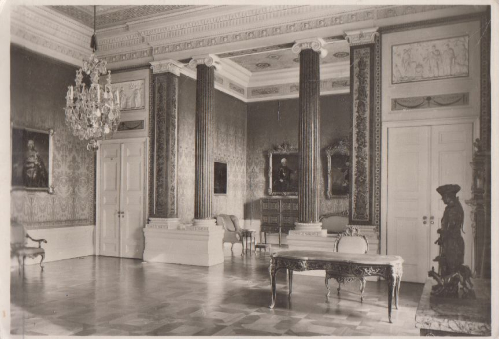 Potsdam - Schloss Sanssouci (képeslap) [antikvár]
