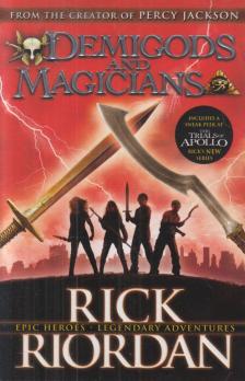 Rick Riordan - Demigods and Magicians [antikvár]