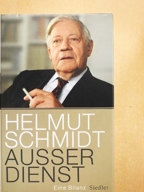 Helmut Schmidt - Außer Dienst [antikvár]