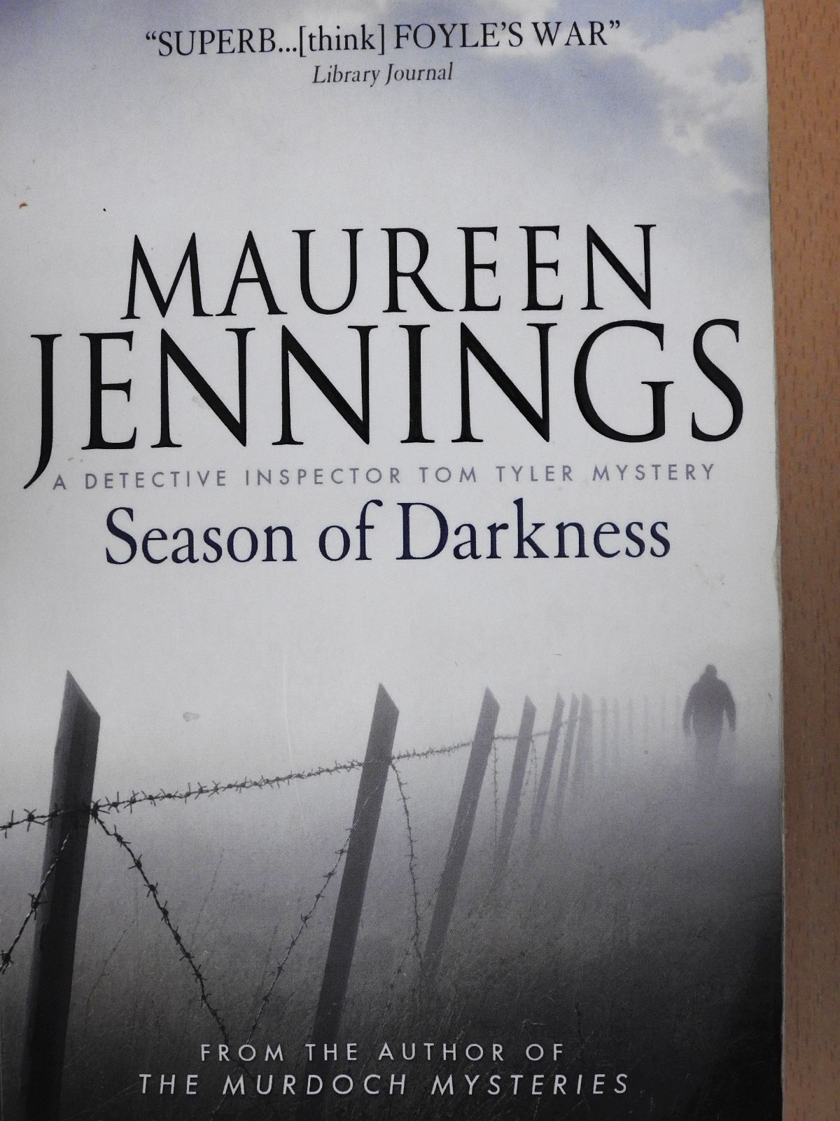Maureen Jennings - Seasons of darkness (aláírt példány) [antikvár]