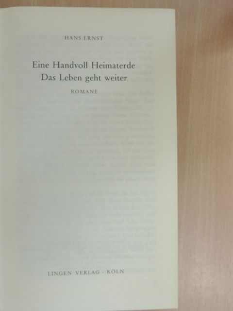 Hans Ernst - Eine Handvoll Heimaterde/Das Leben geht weiter [antikvár]