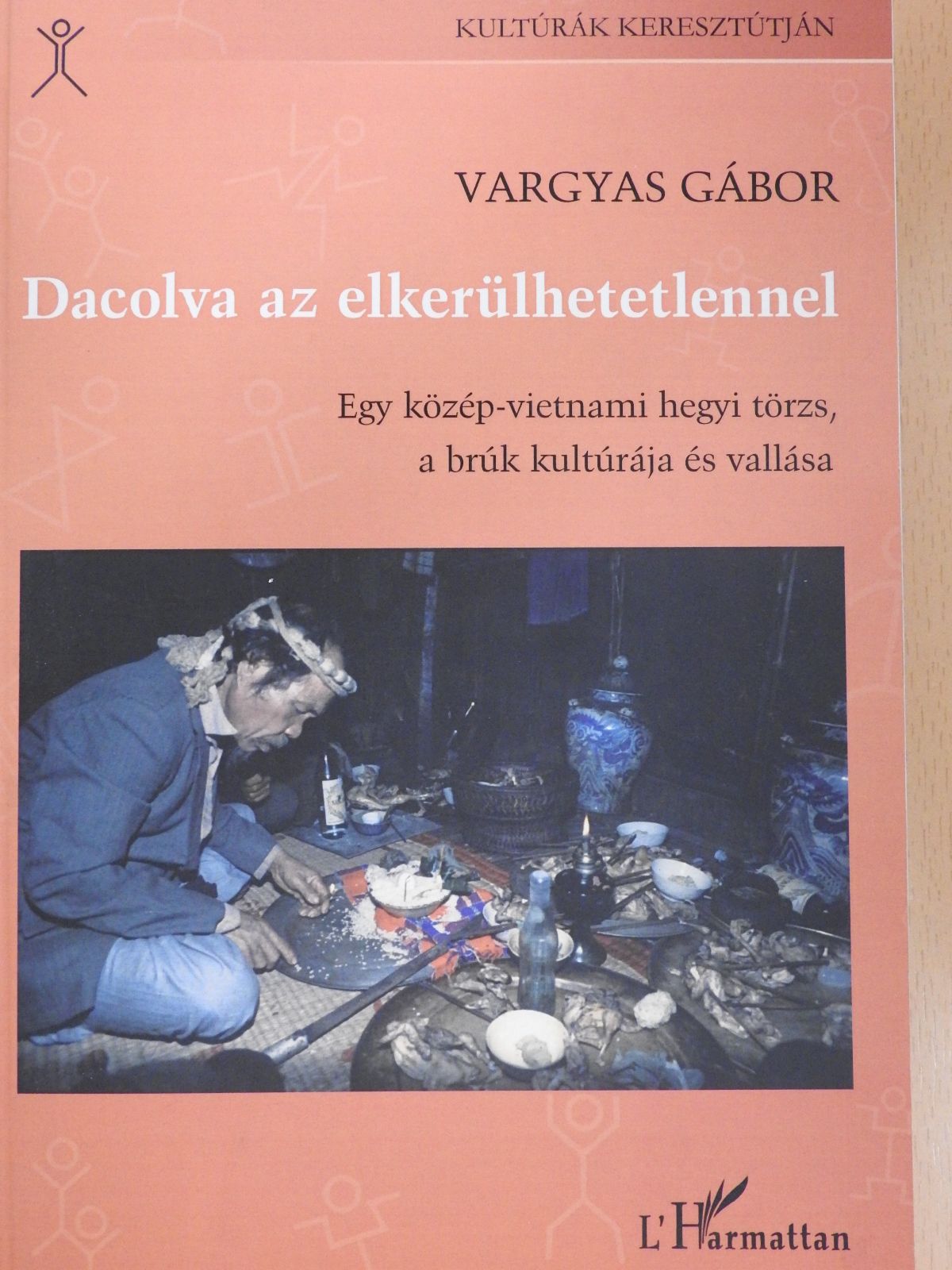 Vargyas Gábor - Dacolva az elkerülhetetlennel (dedikált példány) [antikvár]