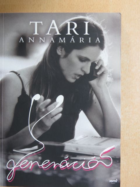 Tari Annamária - Y generáció [antikvár]