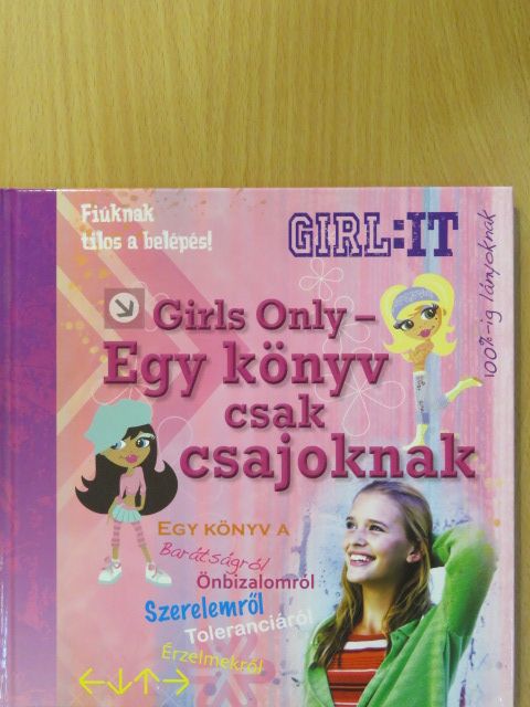 Girls Only - Egy könyv csak csajoknak [antikvár]