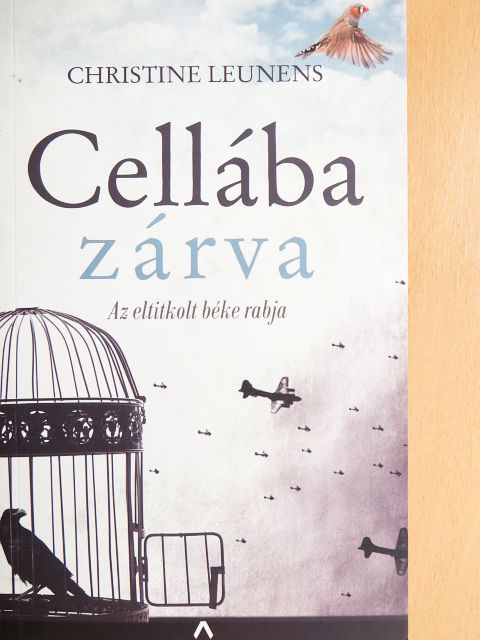 Christine Leunens - Cellába zárva [antikvár]