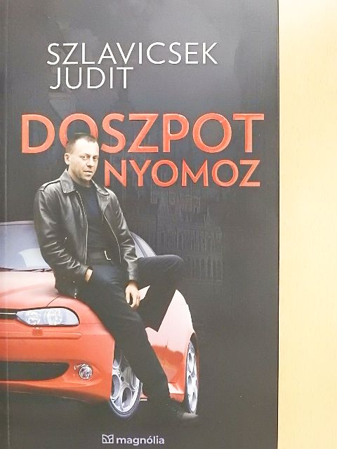 Szlavicsek Judit - Doszpot nyomoz [antikvár]