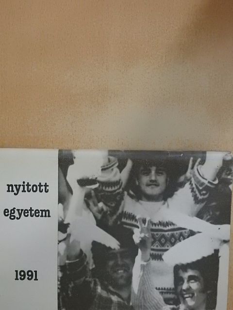 Bai József - Nyitott egyetem [antikvár]