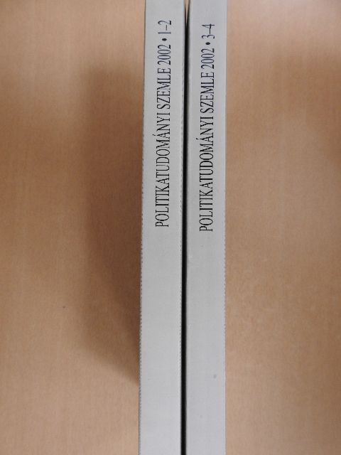 Angelusz Róbert - Politikatudományi Szemle 2002/1-4. [antikvár]