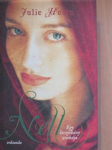 Julie Hearn - Nell [antikvár]
