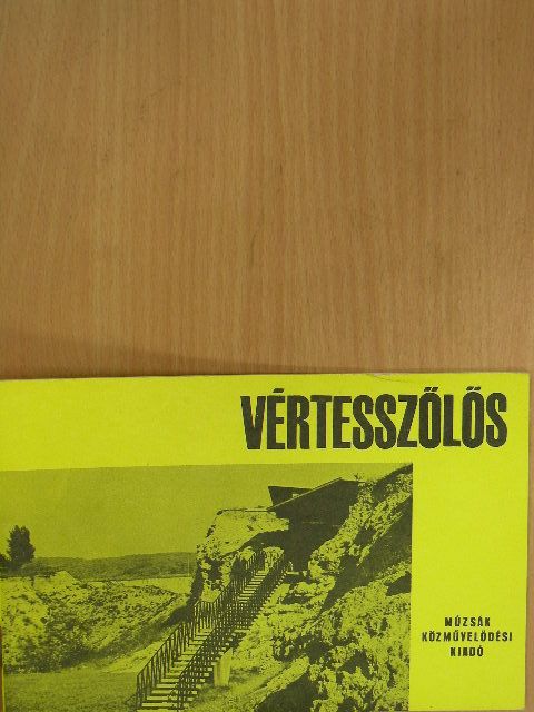 T. Dobosi Viola - Vértesszőlős [antikvár]