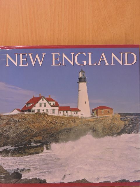 Tanya Lloyd - New England [antikvár]