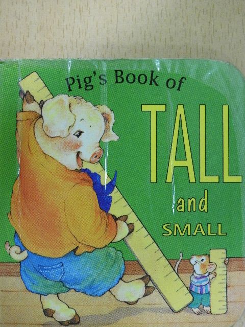Pig's Book of Tall and Small (minikönyv) [antikvár]