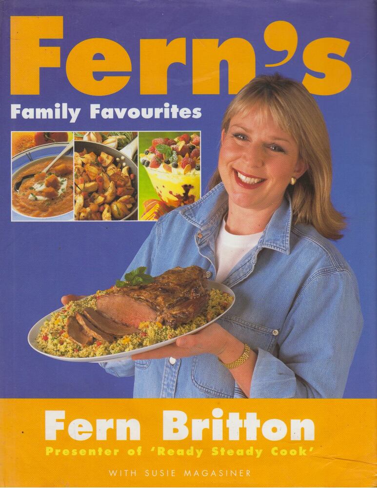 Fern Britton - Fern's Family Favourites [antikvár]