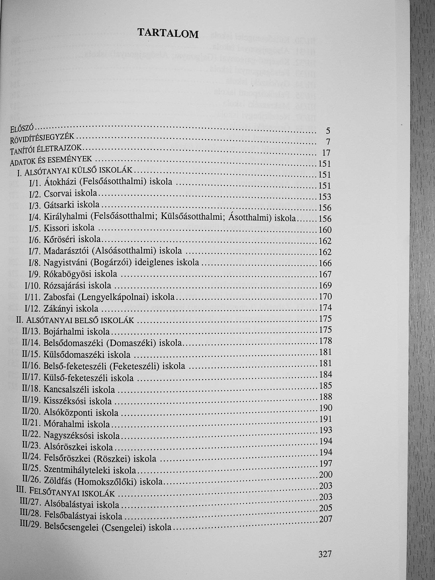Berta Tibor - A szegedi községi tanyai iskolák adattára [antikvár]