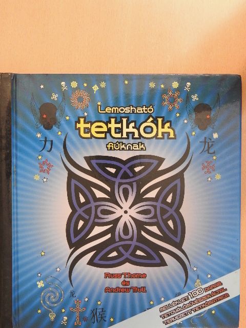 Russ Thorne - Lemosható tetkók fiúknak [antikvár]
