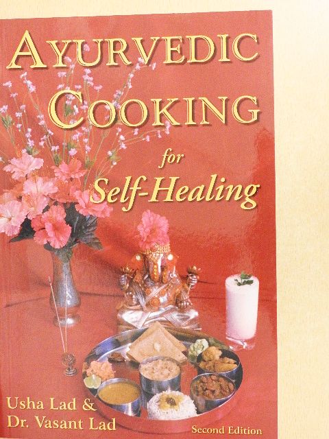 Dr. Vasant Lad - Ayurvedic Cooking for Self-Healing [antikvár]