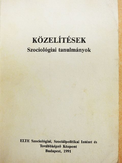 Andorka Rudolf - Közelítések [antikvár]