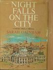 Sarah Gainham - Night Falls on the City [antikvár]