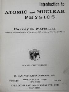 Harvey E. White - Introduction to atomic and nuclear physics [antikvár]