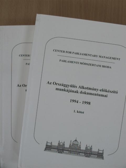 Az Országgyűlés Alkotmány-előkészítő munkájának dokumentumai 1994-1998. 1-2. [antikvár]