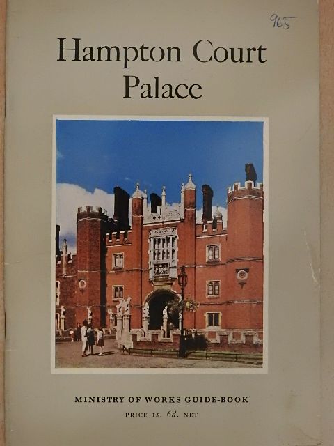 G. H. Chettle - Hampton Court Palace [antikvár]