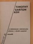 Timothy Garton Ash - A birodalom hanyatlása - Létezik-e Közép-Európa? [antikvár]