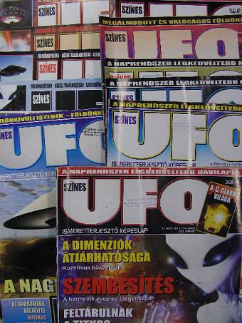 Színes UFO 2003. január-december [antikvár]