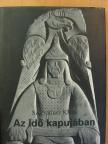 Szervátiusz Klára - Az idő kapujában [antikvár]