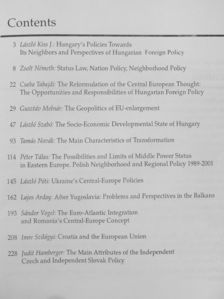 Imre Szilágyi - Foreign Policy Review 1/2002. [antikvár]