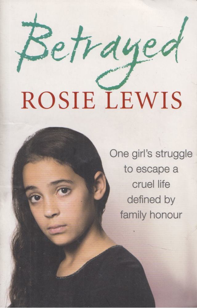 Rosie Lewis - Betrayed [antikvár]