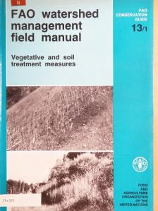 H. M. Schiechtl - FAO watershed management field manual - Vegetative and soil treatment measures [antikvár]