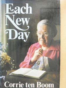 Corrie ten Boom - Each New Day [antikvár]