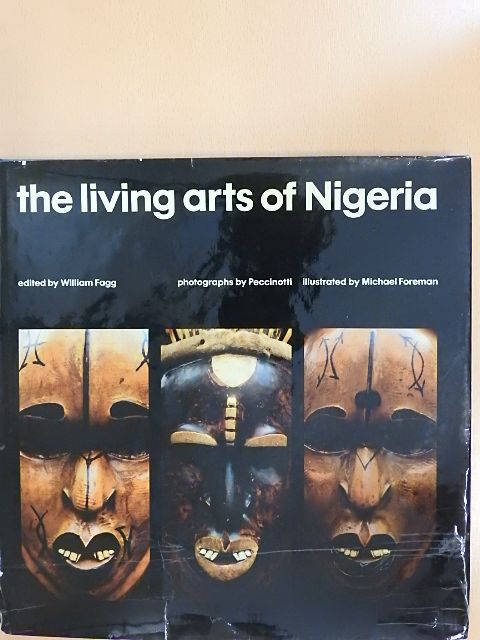 The living arts of Nigeria [antikvár]