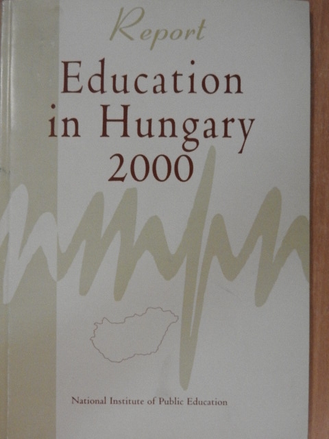 Education in Hungary 2000 [antikvár]