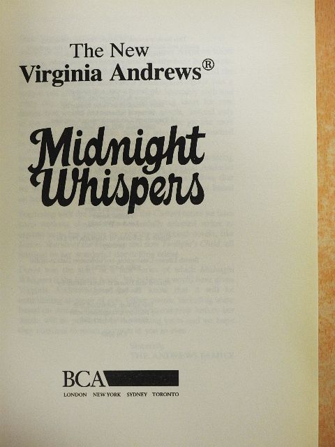 Virginia Andrews - Midnight Whispers [antikvár]