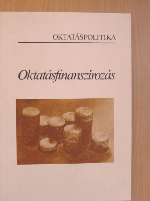 Oktatásfinanszírozás [antikvár]