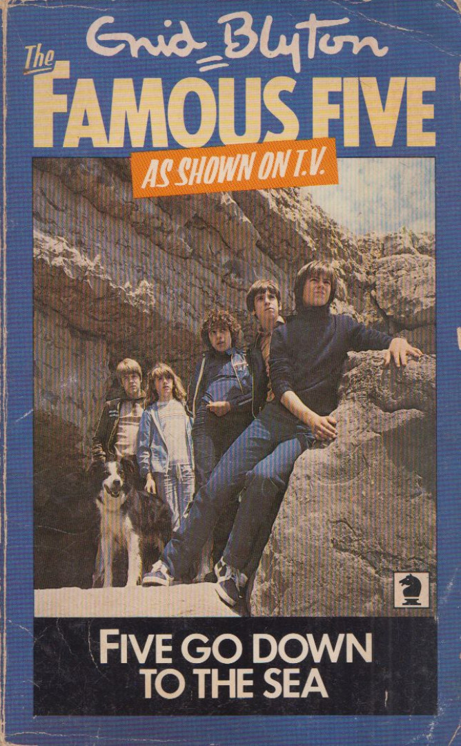 Five Go Down to the Sea [antikvár]