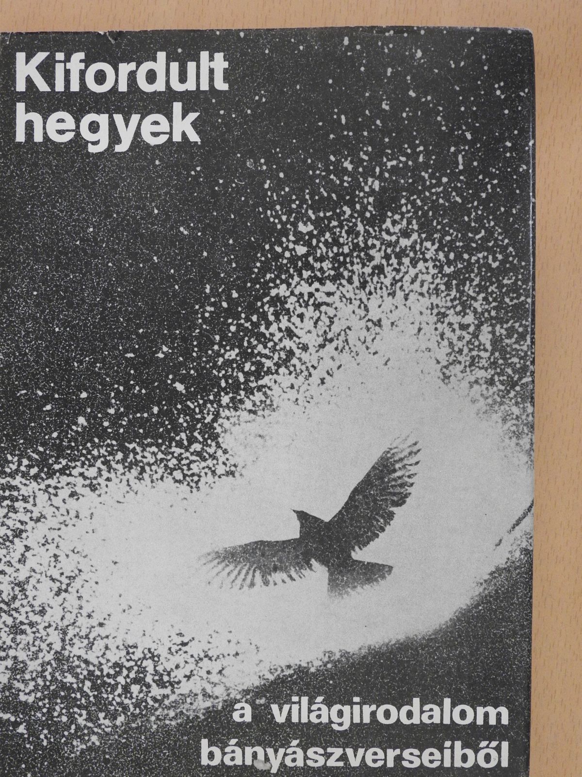 Alexandr Szergejevics Puskin - Kifordult hegyek (dedikált példány) [antikvár]