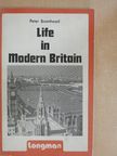 Peter Bromhead - Life in Modern Britain [antikvár]