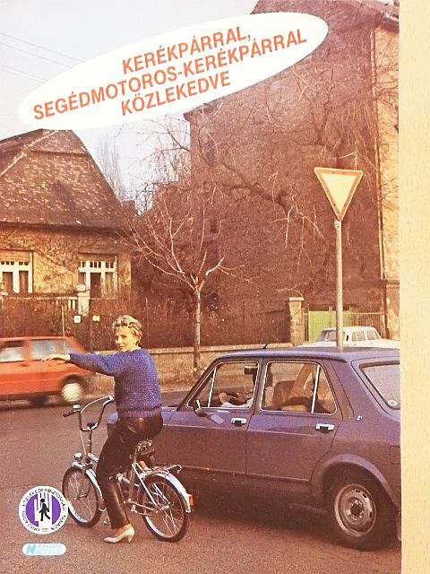 Máté Sándor - Kerékpárral, segédmotoros-kerékpárral közlekedve [antikvár]