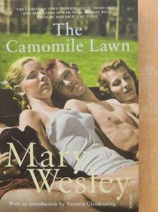 Mary Wesley - The Camomile Lawn [antikvár]