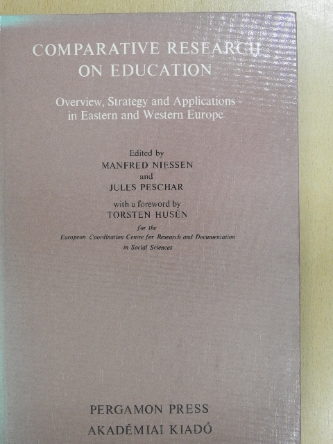 Jules Peschar - Comparative Research on Education [antikvár]