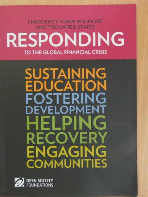 Responding to the Global Financial Crisis [antikvár]